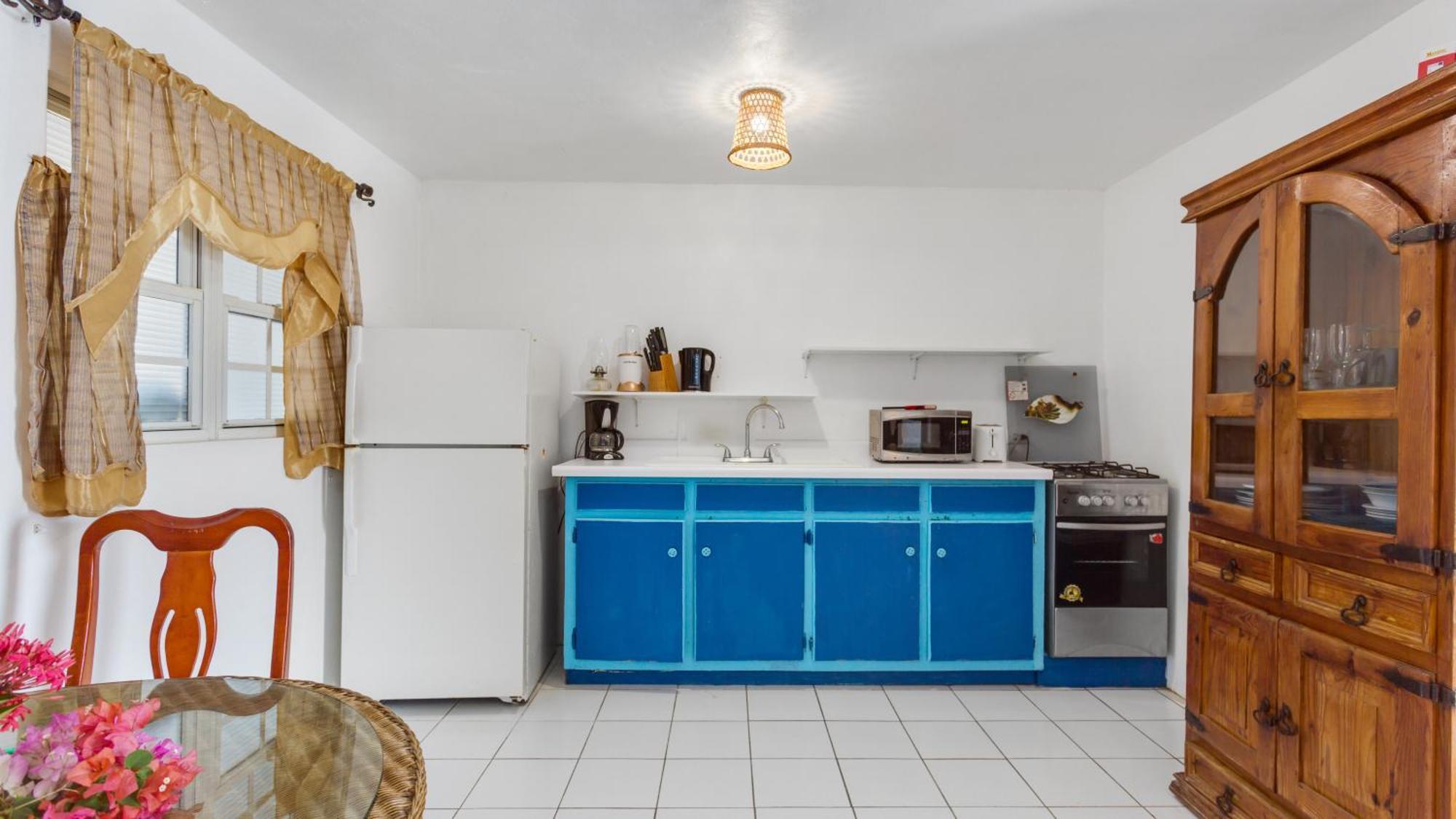 Edwards Guesthouse Sandy Ground Village Extérieur photo